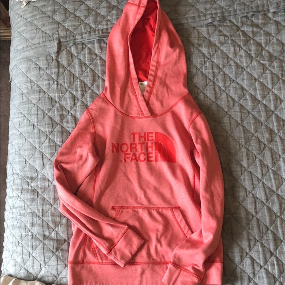 North face women’s hoodie size small.